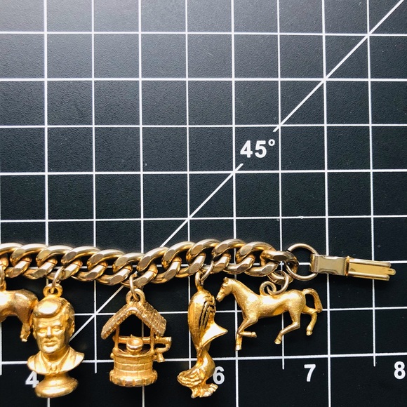 Vintage 1950’s Retro Figural Charm Bracelet - Picture 9 of 14